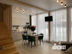 Дом 92м², 2-этажный, участок 6 сот.  