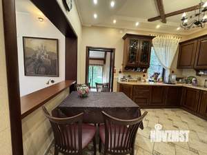 Дом 300м², 2-этажный, участок 15 сот.  