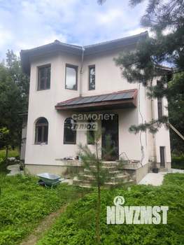 Дом 250м², 3-этажный, участок 11 сот.  