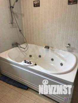 Коттедж 320м², 3-этажный, участок 21 сот.  