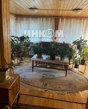 Дом 271м², 3-этажный, участок 12 сот.  