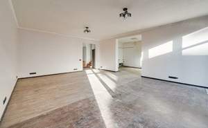 Дом 440м², 3-этажный, участок 5 сот.  