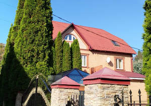 Дом 340м², 3-этажный, участок 14 сот.  