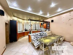 Дом 275м&sup2;, 2-этажный, участок 7 сот.  