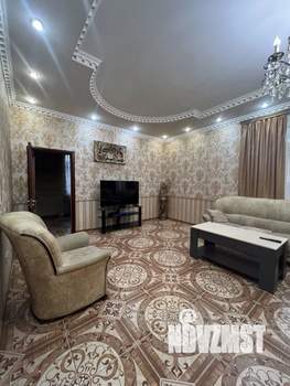 Дом 350м², 3-этажный, участок 10 сот.  