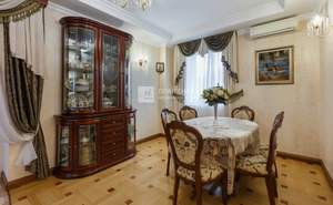 Дом 277м², 4-этажный, участок 9 сот.  