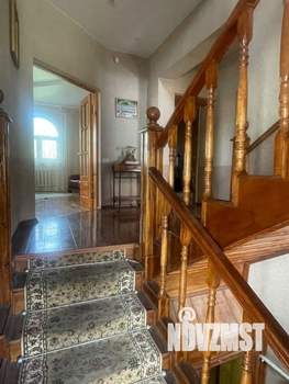 Дом 400м², 3-этажный, участок 18 сот.  