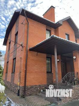 Коттедж 187м², 2-этажный, участок 6 сот.  