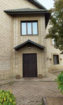 Дом 650м², 3-этажный, участок 23 сот.  
