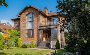 Дом 432м², 3-этажный, участок 10 сот.  