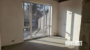 Коттедж 180м², 2-этажный, участок 6 сот.  