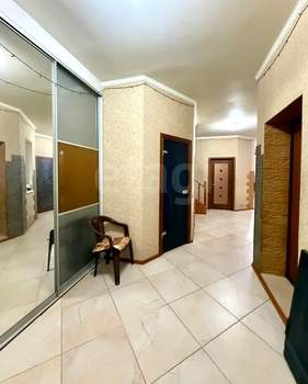 Дом 275м², 2-этажный, участок 7 сот.  