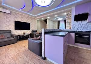 Дом 250м², 2-этажный, участок 8 сот.  