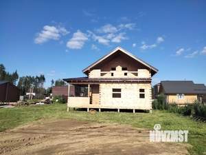 Дом 140м², 2-этажный, участок 10 сот.  