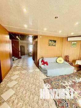 Коттедж 320м², 3-этажный, участок 21 сот.  