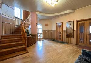 Дом 500м&sup2;, 2-этажный, участок 20 сот.  