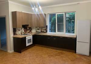 Дом 180м², 2-этажный, участок 3 сот.  
