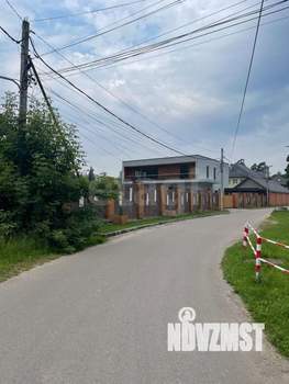 Дом 333м&sup2;, 2-этажный, участок 11 сот.  