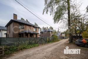 Дом 200м&sup2;, 2-этажный, участок 5 сот.  