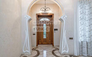 Дом 630м², 3-этажный, участок 10 сот.  