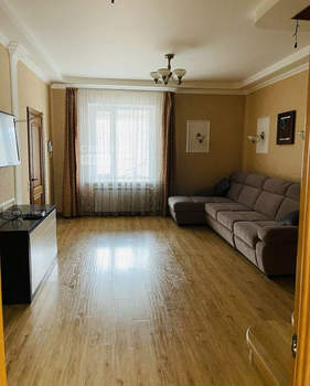 Дом 250м², 3-этажный, участок 6 сот.  