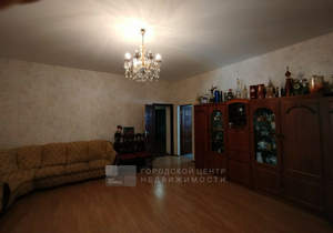Дом 340м², 3-этажный, участок 14 сот.  