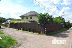 Дом 280м², 3-этажный, участок 8 сот.  