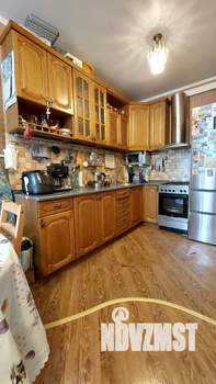 Дом 150м², 3-этажный, участок 3 сот.  