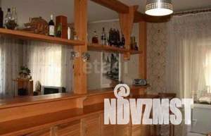 Дом 302м², 4-этажный, участок 12 сот.  