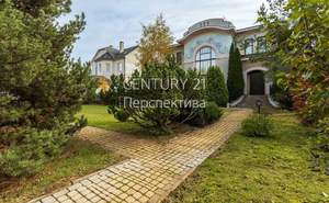 Дом 630м&sup2;, 3-этажный, участок 10 сот.  