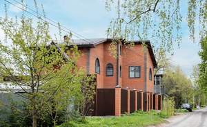 Дом 280м², 3-этажный, участок 4 сот.  