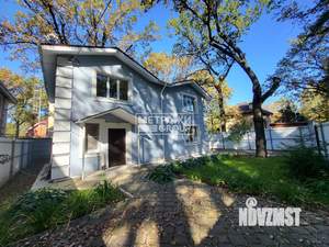 Дом 153м&sup2;, 2-этажный, участок 3 сот.  