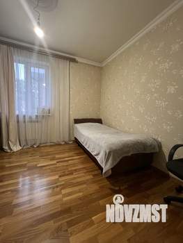 Дом 350м², 3-этажный, участок 10 сот.  