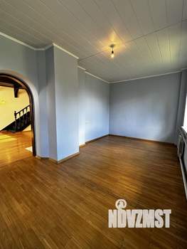 Дом 301м², 3-этажный, участок 12 сот.  