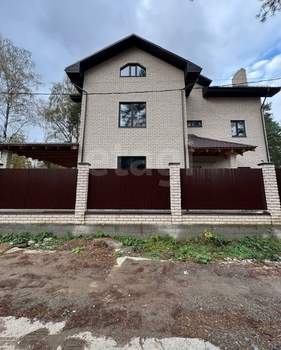 Дом 381м², 3-этажный, участок 5 сот.  