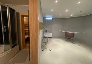 Дом 302м&sup2;, 3-этажный, участок 7 сот.  