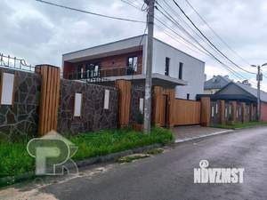 Дом 333м², 2-этажный, участок 11 сот.  