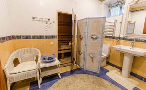 Дом 549м², 3-этажный, участок 22 сот.  