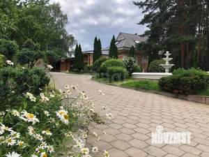 Дом 890м², 3-этажный, участок 45 сот.  