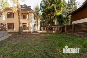 Коттедж 440м², 3-этажный, участок 6 сот.  