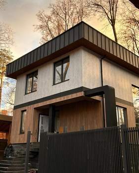 Дом 223м², 3-этажный, участок 5 сот.  