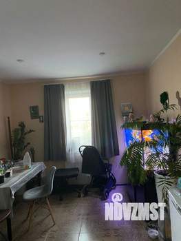 Дом 100м&sup2;, 2-этажный, участок 7 сот.  