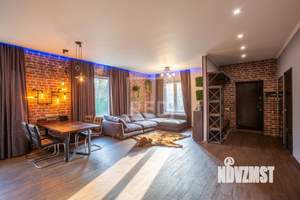 Дом 175м², 2-этажный, участок 6 сот.  