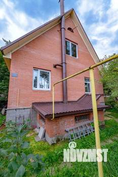 Дом 216м², 2-этажный, участок 6 сот.  