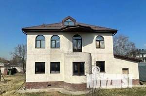 Дом 477м², 3-этажный, участок 12 сот.  
