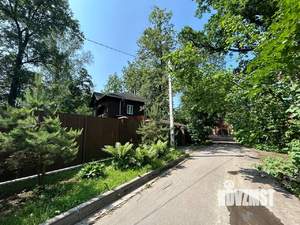 Дом 215м², 3-этажный, участок 10 сот.  