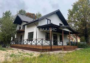 Дом 300м&sup2;, 2-этажный, участок 16 сот.  