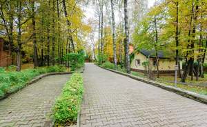 Дом 549м², 3-этажный, участок 22 сот.  
