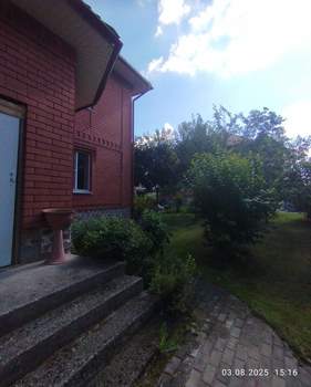 Дом 200м², 2-этажный, участок 10 сот.  
