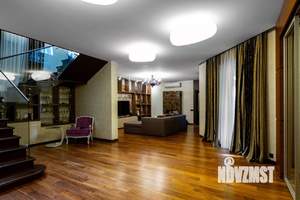 Коттедж 234м², 3-этажный, участок 9 сот.  